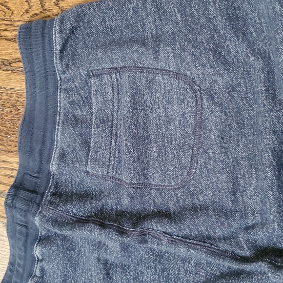 Abercrombie and Fitch Men's Navy Sweatpants - Size Medium - Picture 3 of 6
